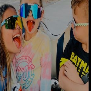 Meet your Posher, Clover